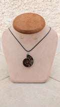Collier en ammonite polie