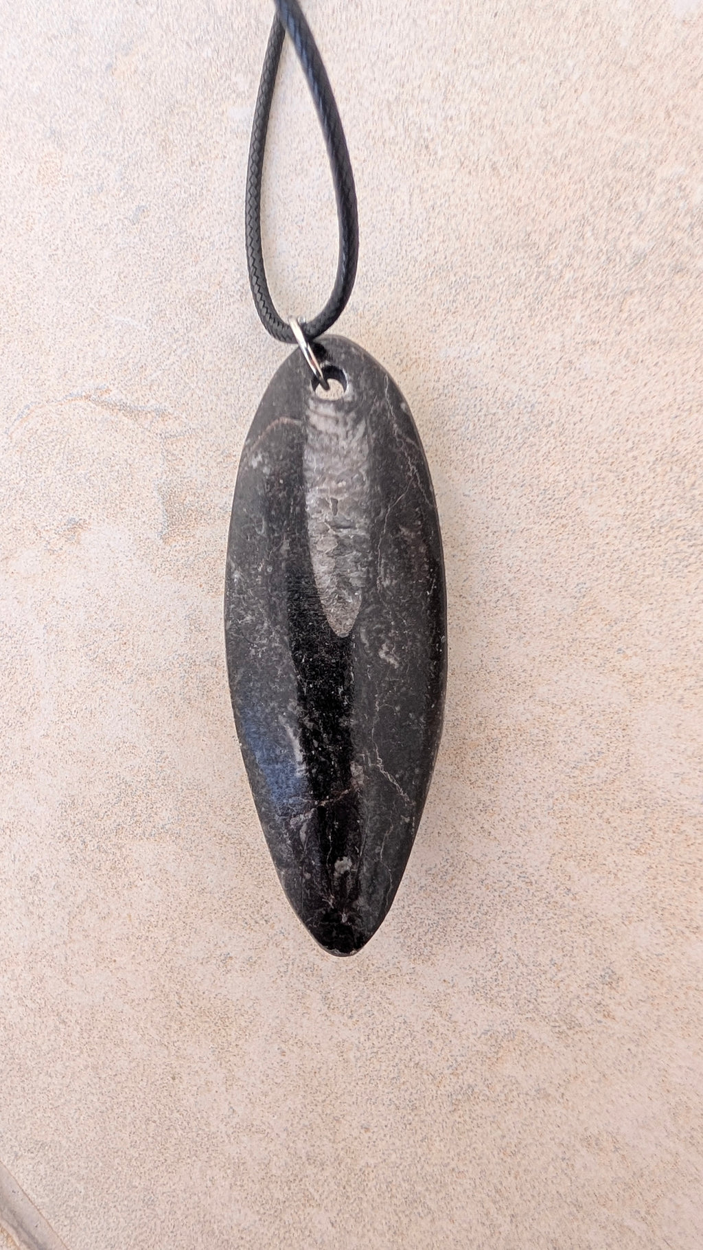Collier pendentif Orthoceras